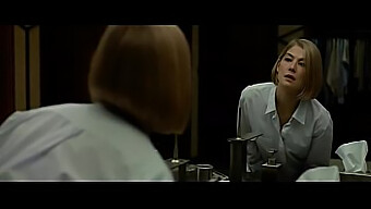 Zobacz Najgorętsze Chwile Rosamund Pike W Gone Girl