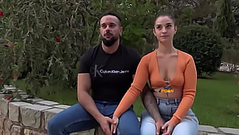 Horúca Candy Fly A Jej Priateľ Robia Svoje Prvé Porno A Vonkajšie Debuty