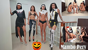 Zakonnice W Stylu Halloween Angażują Się W Wyraźne Akty Seksualne I Seks Grupowy (Anal, Zakonnice, Bluźnierstwo, 1man Z 4women, Demoniczna Dziewczyna, Rozciągnięte Waginy, Penetracja Oralna I Analna) Przez Qween Goddess